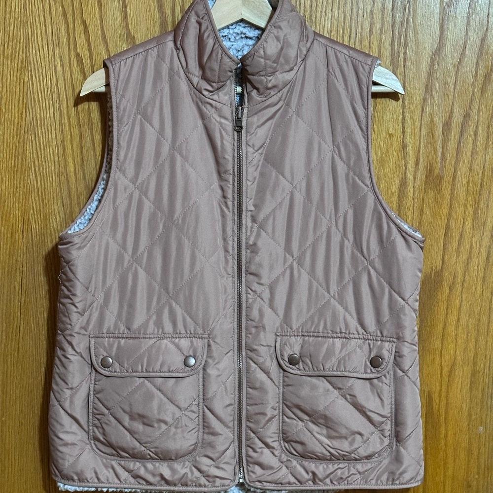Thread & Supply Tan reversible Quilted Vest sz medium‎
